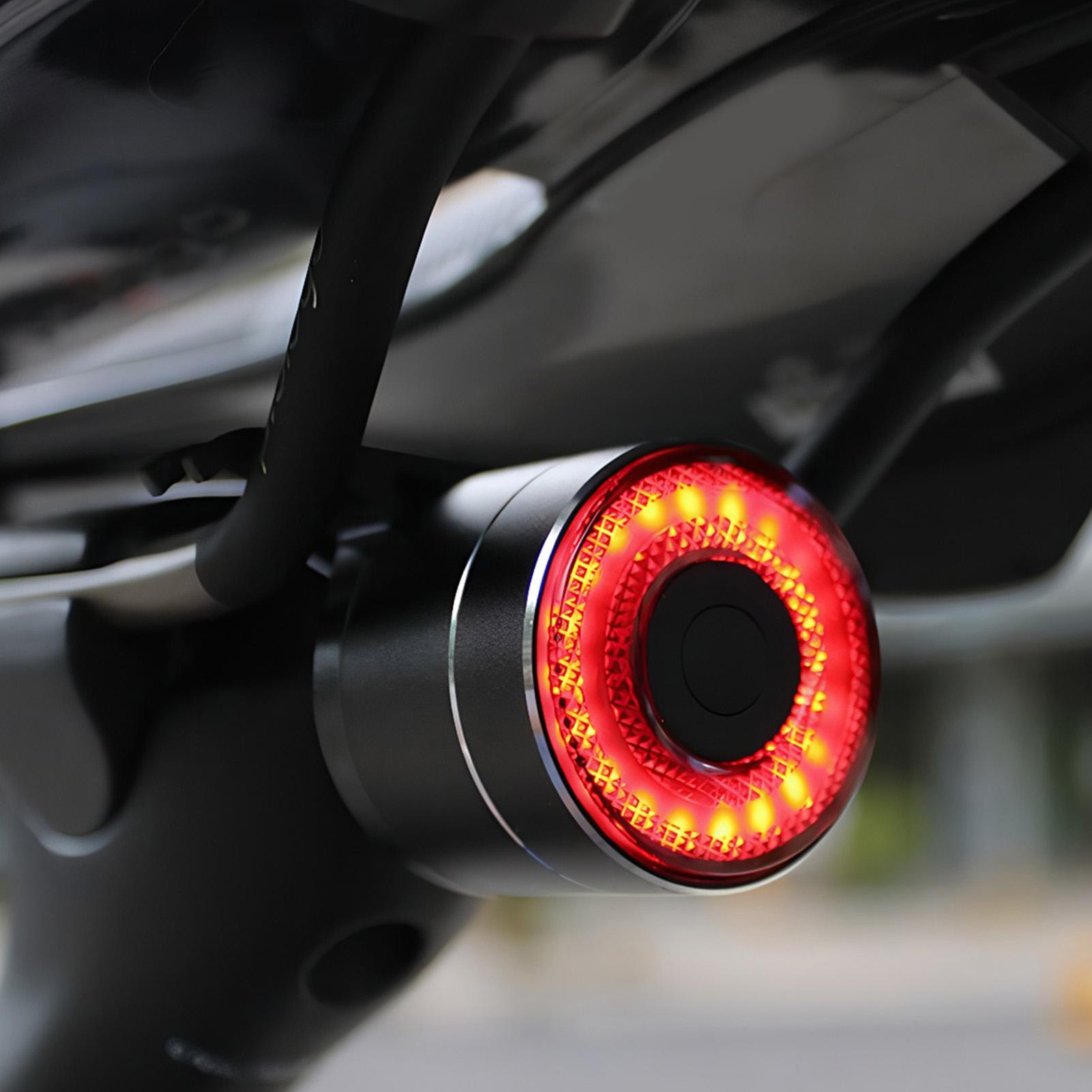 Commuter Cycling - Fietsachterlicht Smart Bike Tail Sensing Light